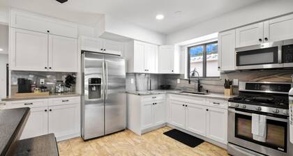 Stunning 3 Bd Pool House w Enchanting Water Views