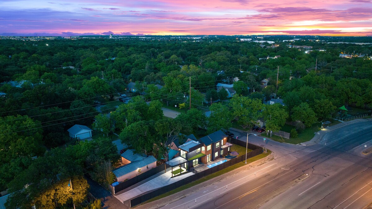 Photo 17 of Brand New Austin Downtown Home -Pool
