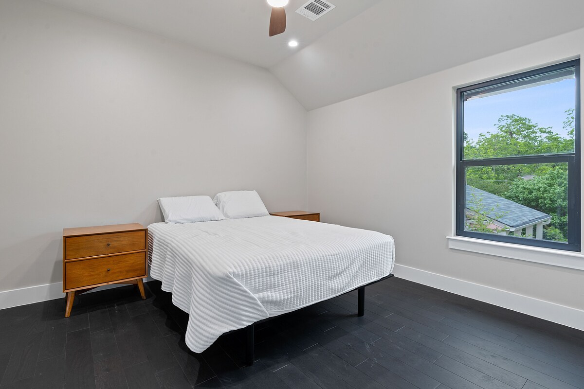 Photo 23 of Brand New Austin Downtown Home -Pool