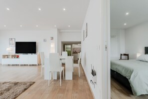 1 sovrum, strykjärn/strykbräda, wi-fi och sängkläder