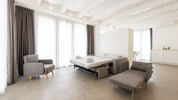 Fer et planche Ă repasser, draps fournis