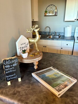 Fridge, microwave, oven, stovetop - 1 BR Condo Next to Pool with a View, 1 Mile to SDC. 3 Miles to Branson’s Strip.  (Reeds Spring)