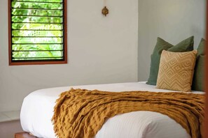 1 bedroom, iron/ironing board, travel cot, WiFi