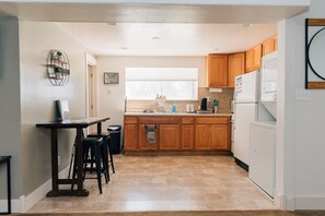 Fridge, microwave, oven, stovetop - Studio Apt Perfect Location Near USU and Downtown! (Logan)