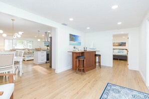 Interior - MADEIRA BEACH RETREAT WITH HEATED POOL. (Seminole)