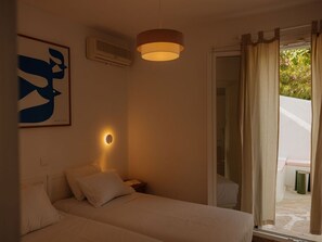 1 bedroom, free WiFi, bed sheets