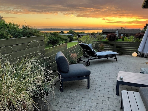 Cozy summerhouse with spectacular views!