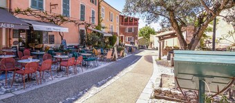 Awesome home in Moustiers-Sainte-Marie