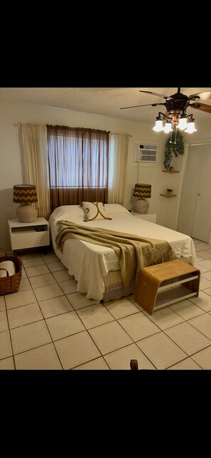 2 bedrooms, WiFi, bed sheets