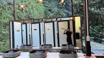 Basic Shared Dormitory, Non Smoking | Bathroom | Free toiletries, hair dryer, slippers