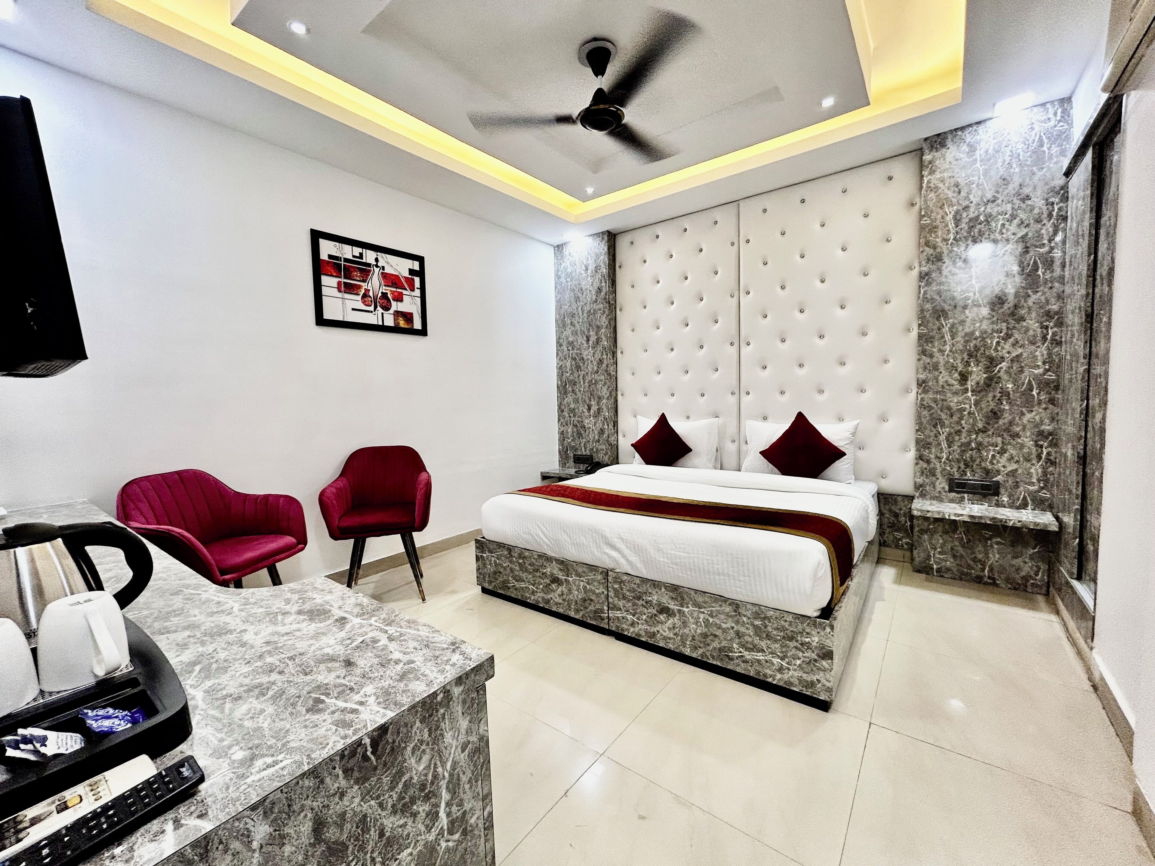 Photo - Hotel Cosmo Near BLK Hospital Karol Bagh