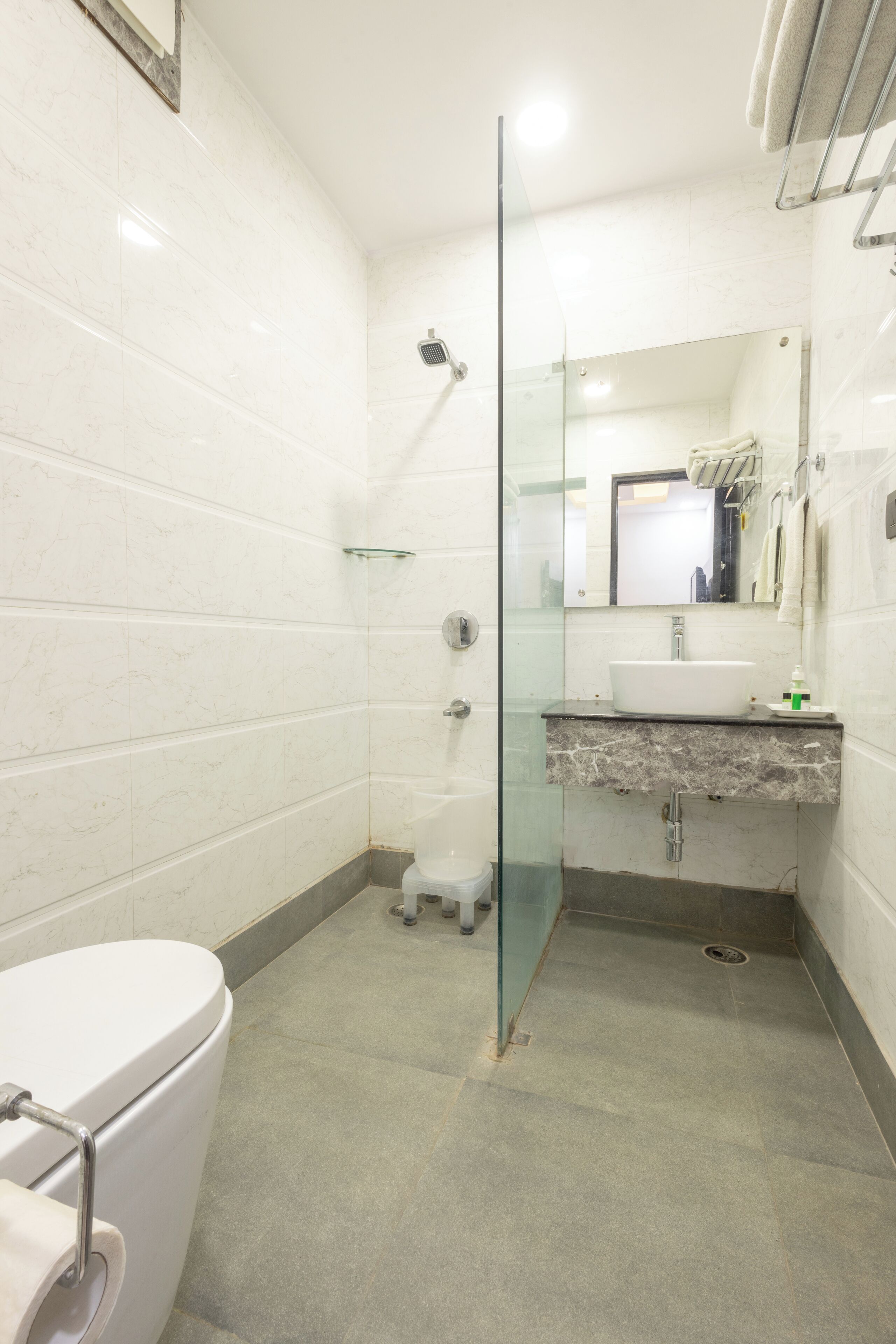 Photo - Hotel Cosmo Near BLK Hospital Karol Bagh