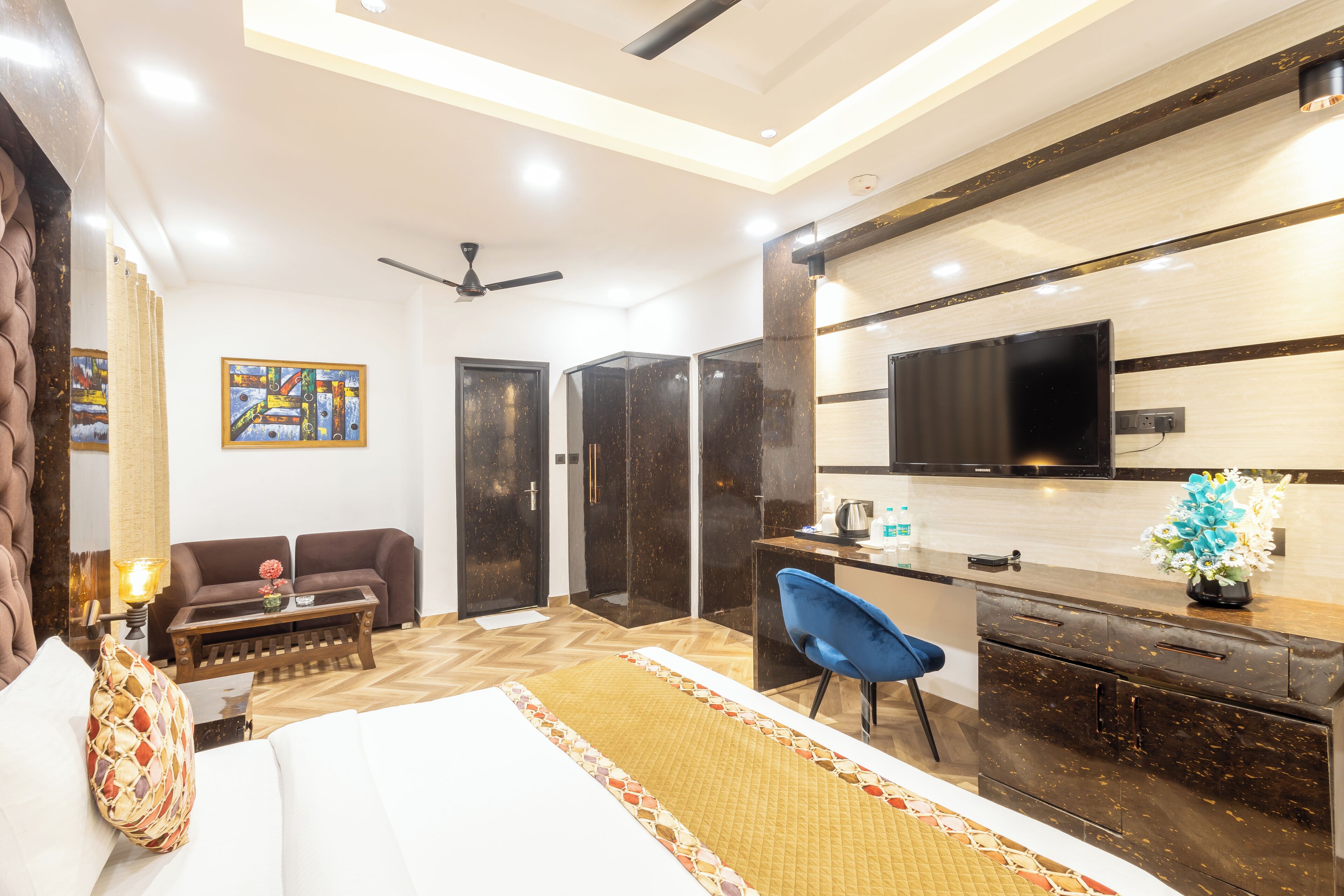 Photo - Hotel Cosmo Near BLK Hospital Karol Bagh