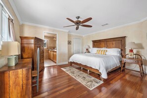 4 bedrooms, iron/ironing board, free WiFi, bed sheets