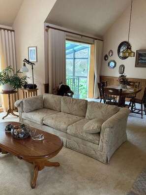 Smart TV - Riverfront Beach House Rental (Yachats)