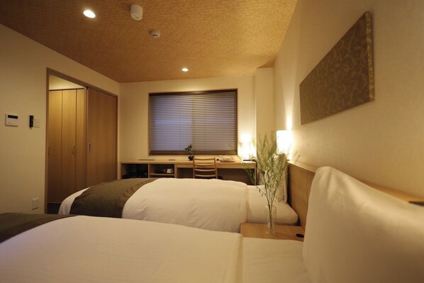 1 bedroom, free WiFi, bed sheets - 3 minutes walk from Omiya Gojo bus stop Twin room / Kyoto Kyōto (Kyoto)