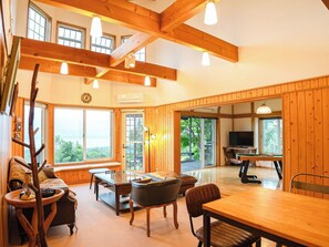 TV - Up to two small dogs are allowed for free A 2LDK singlestory rental villa with a dog run / Ito Shizuoka (Ito)