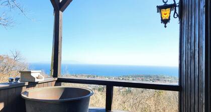 Up to two small dogs are allowed for free A 2LDK singlestory rental villa with a dog run / Ito Shizuoka