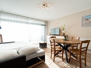 1 Schlafzimmer, Schreibtisch, WLAN