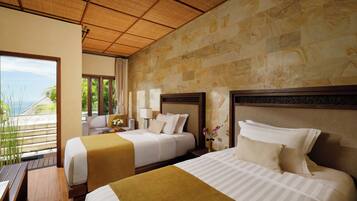 7 bedrooms, in-room safe, desk, iron/ironing board