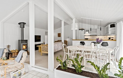 4 bedroom beautiful home in Blokhus
