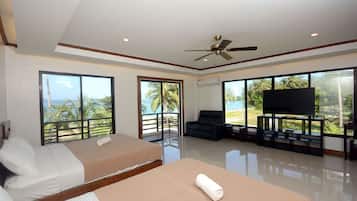 Exclusive Room | 4 bedrooms, free WiFi