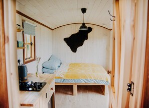 1 غرفة نوم وملاءات أسرّة