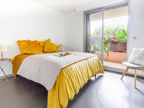 1 quarto, acesso à internet