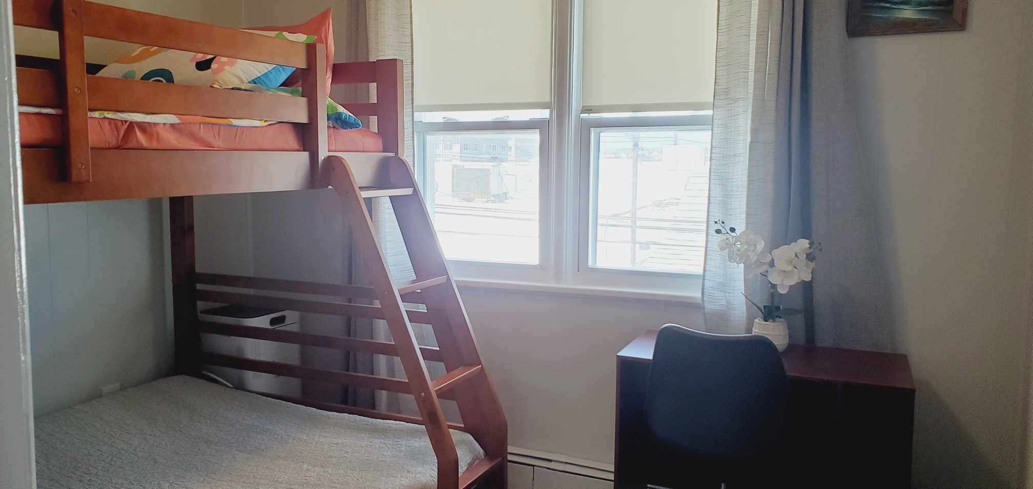 3 間睡房、熨斗/熨衫板、免費 Wi-Fi、床單