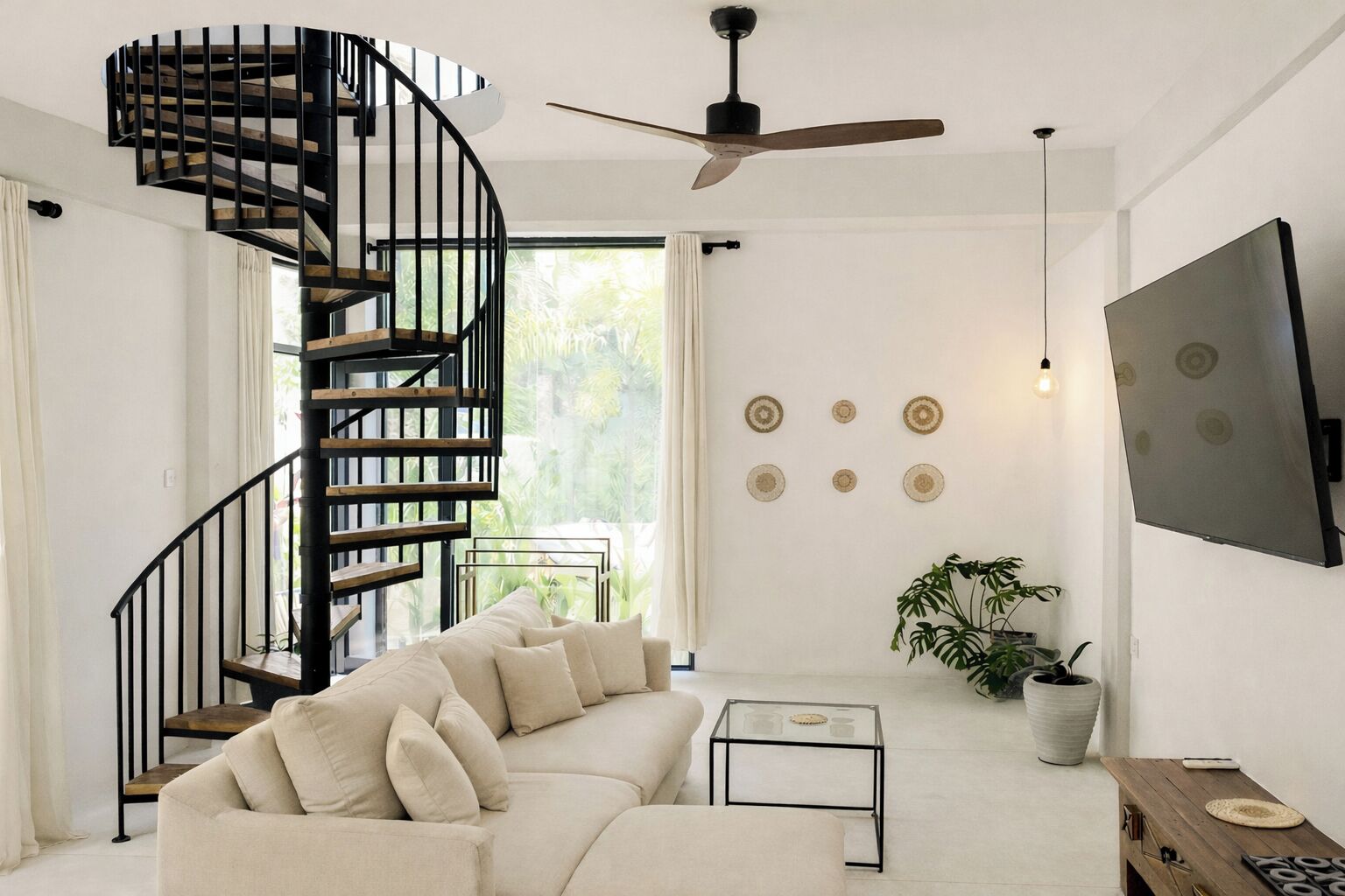 Two Story Loft Suite | Living area