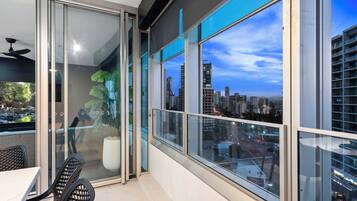 Deluxe Apartment, 3 Bedrooms, Non Smoking, River View | Balcony