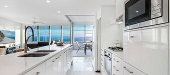 Private Q Tower Apartments - Wow Stay