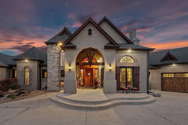 المنشأة من الخارج