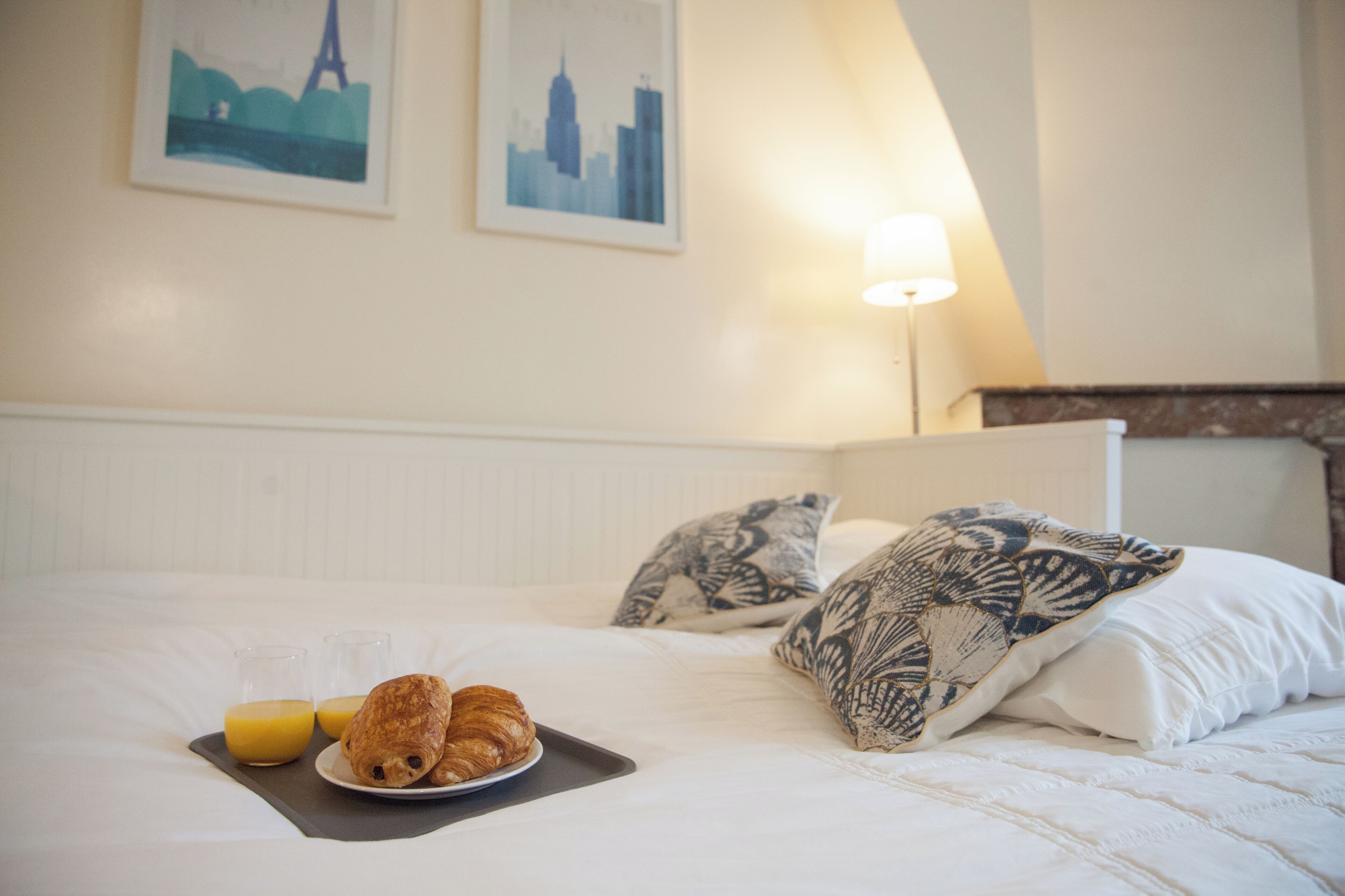 1 soverom, skrivebord, strykejern/-brett og wi-fi (inkludert)