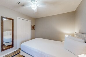 1 bedroom, WiFi, bed sheets