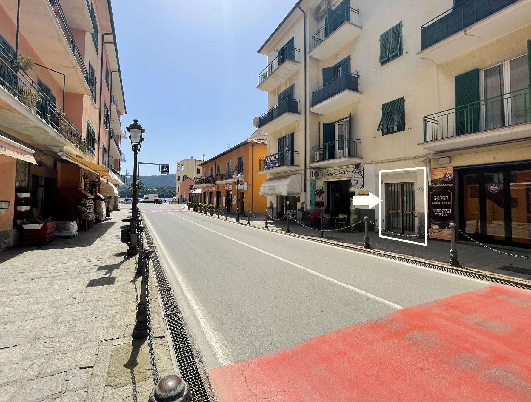 المنشأة من الخارج