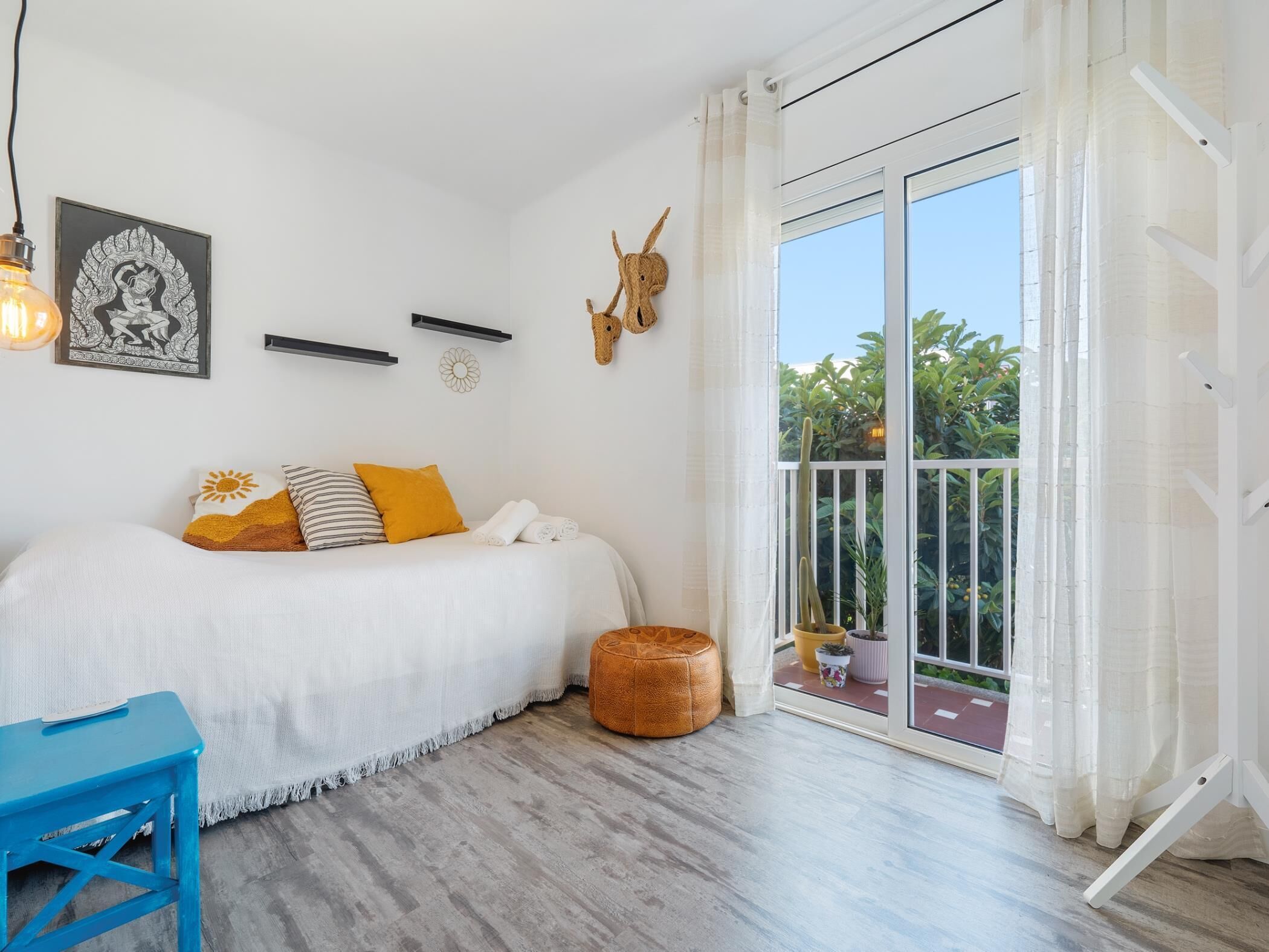 2 chambres, fer et planche à repasser, Wi-Fi, draps fournis