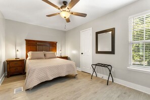 2 bedrooms, desk, iron/ironing board, travel cot