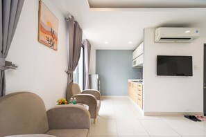 Economy Double Room | Premium bedding, down comforters, desk, blackout drapes - Golden Sun 3 Apartments   (Ho Chi Minh City)