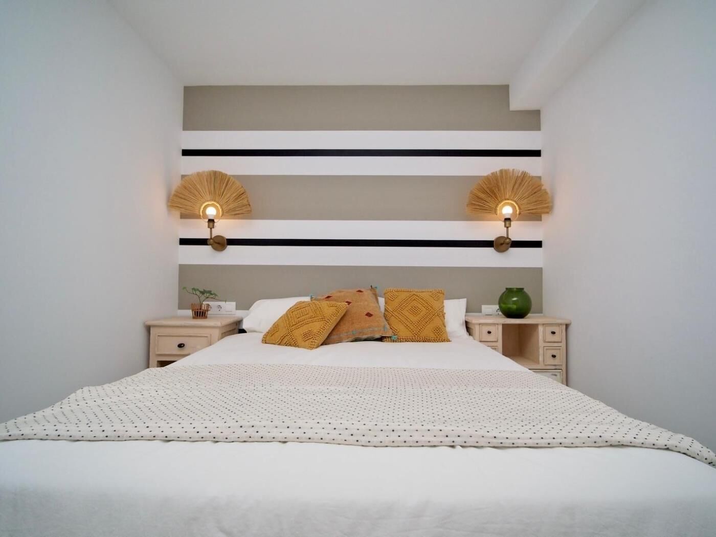 2 chambres, fer et planche à repasser, accès Internet, draps fournis