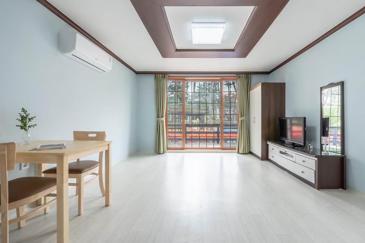 Eenvoudige kamer, 1 slaapkamer (room102) | 1 slaapkamer, gratis wifi