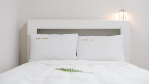 Basic Room, 1 Bedroom (room104) - Taean Mongsanporangbadarang Shim Pension (Taean)