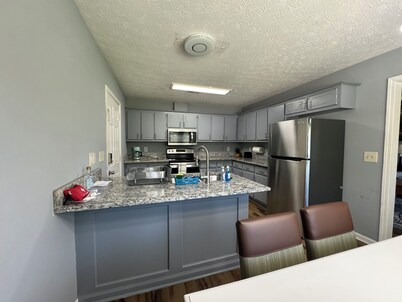 Joyful Place 2 King Bed 2 bath
10 Min to Berry College, Shorter University