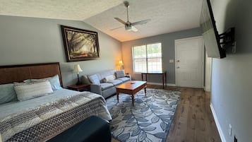 2 間睡房、熨斗/熨衫板、Wi-Fi、床單