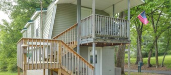 5 Mi to Columbia: Pet-Friendly Culleoka Home