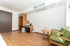 Family Suite, City View | 1 bedroom, soundproofing, free WiFi, bed sheets