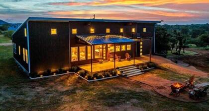 Enchanted Rock Ridge | Cowboy Pool|Hot|Tub,Firepit