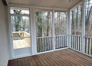 Property grounds - Mins from Northside East Cobb Medical Center, WellStar hospital & Braves Stadium (Marietta)