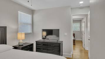 3 dormitoris, planxa i posts de planxar, wifi gratuïta i roba de llit