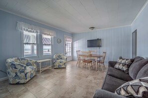 Basic-lejlighed - strandudsigt | Opholdsområde